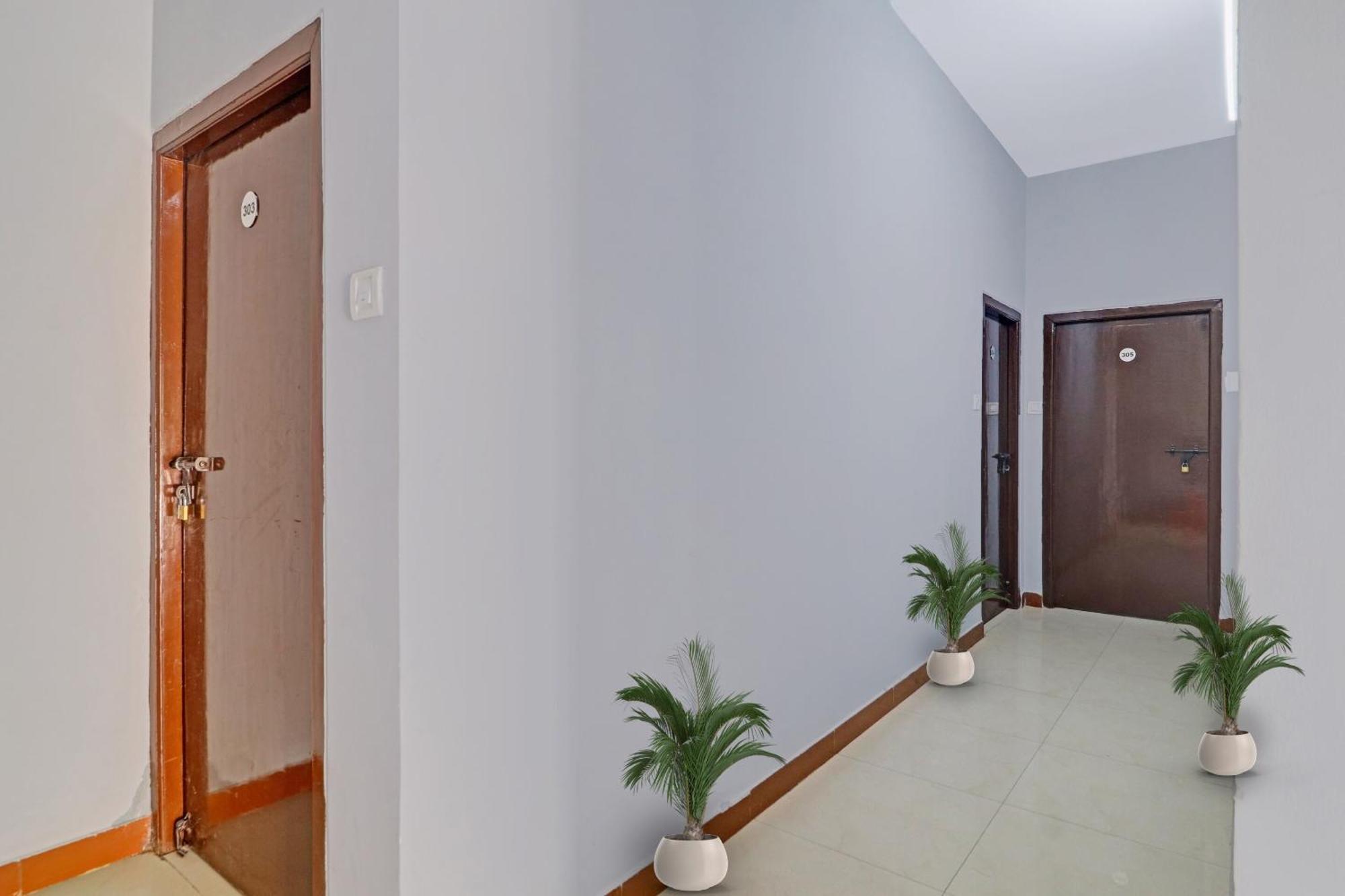 Hotel O Jagannath Near Shilparamam Kondapur  Exterior photo